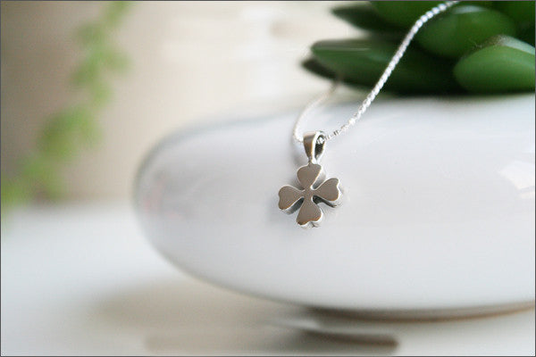 Clover Pendant - 925 Sterling Silver - flower Pendant -  Silver Pendant - Rocker Gothic Woman Jewelry (P-047)